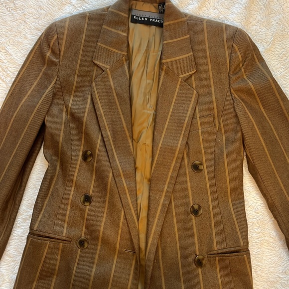 Ellen Tracy Tan Oversized Blazer/ Size 4 / Ellen Tracy Tan Oversized Blazer - Picture 2 of 8